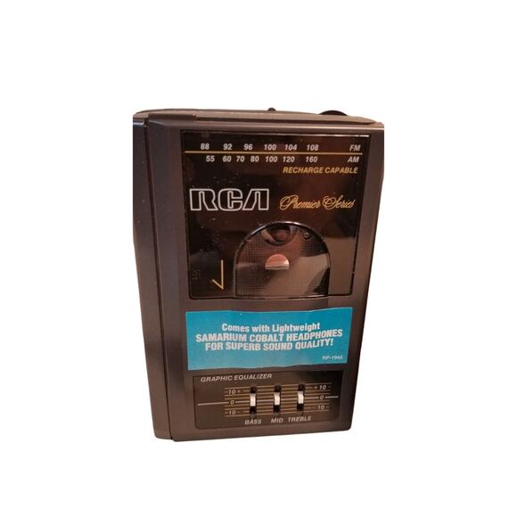 RCA AM/FM Stereo Cassette Player RP-1940 Portable in Box with Accessories - Picture 6 of 8